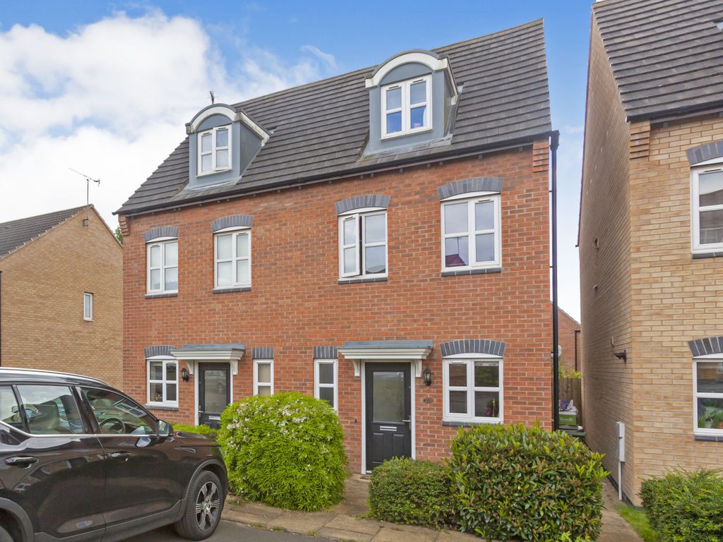 3 bed semidetached house for sale in Pipistrelle Way, Oadby, Leicester