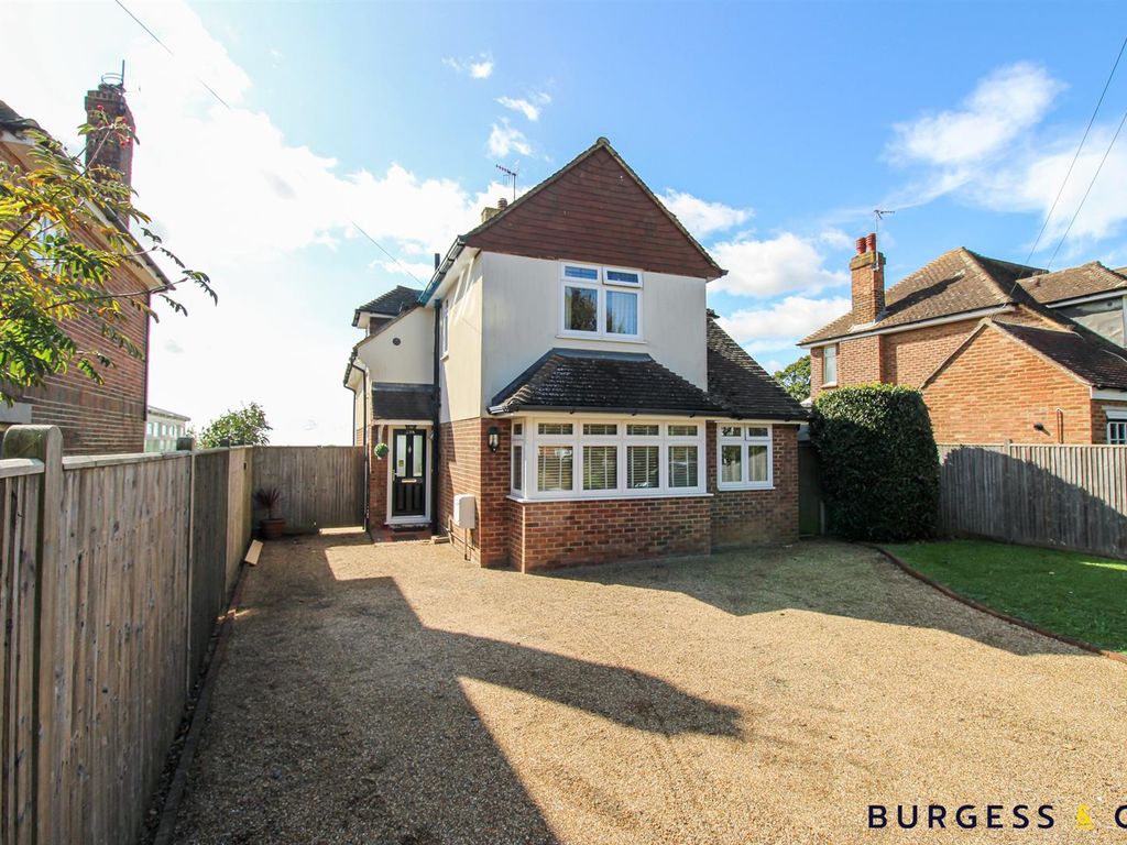 3 bed detached house for sale in Glenleigh Avenue, BexhillOnSea TN39