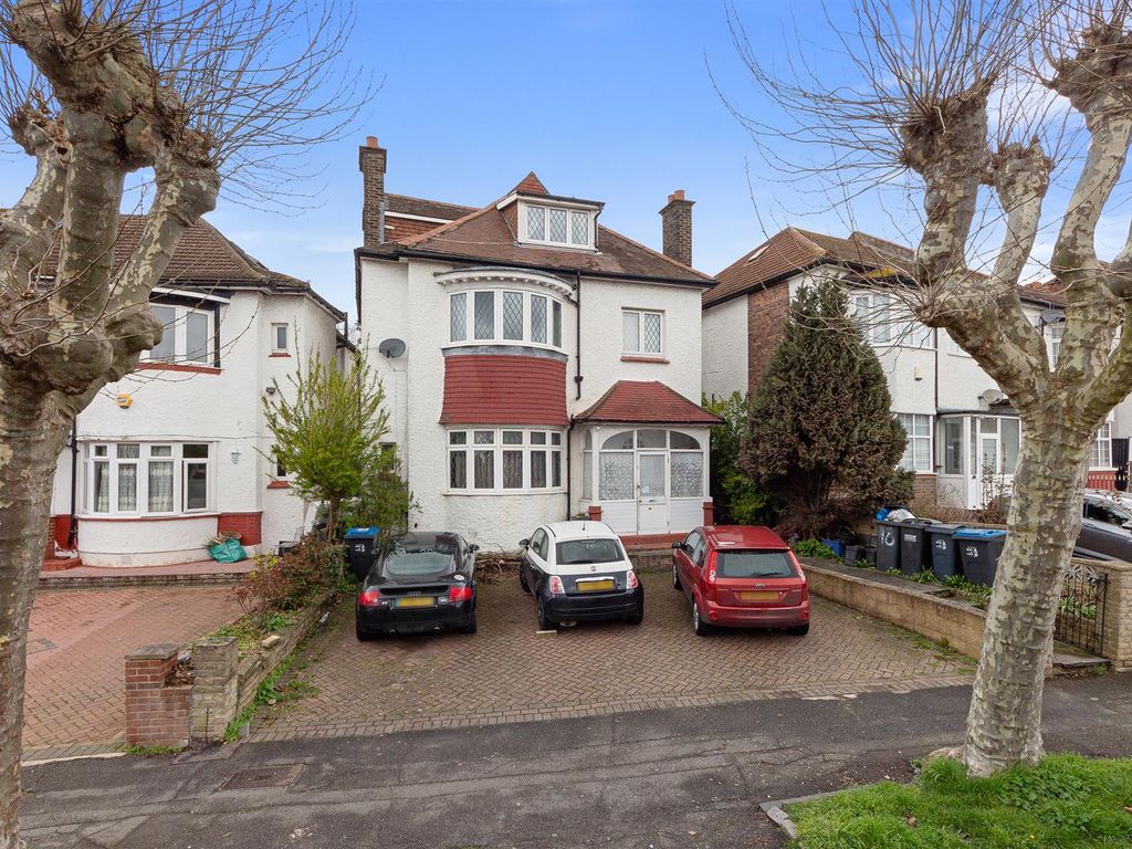 5 bed detached house for sale in Pollards Hill East, London SW16 Zoopla