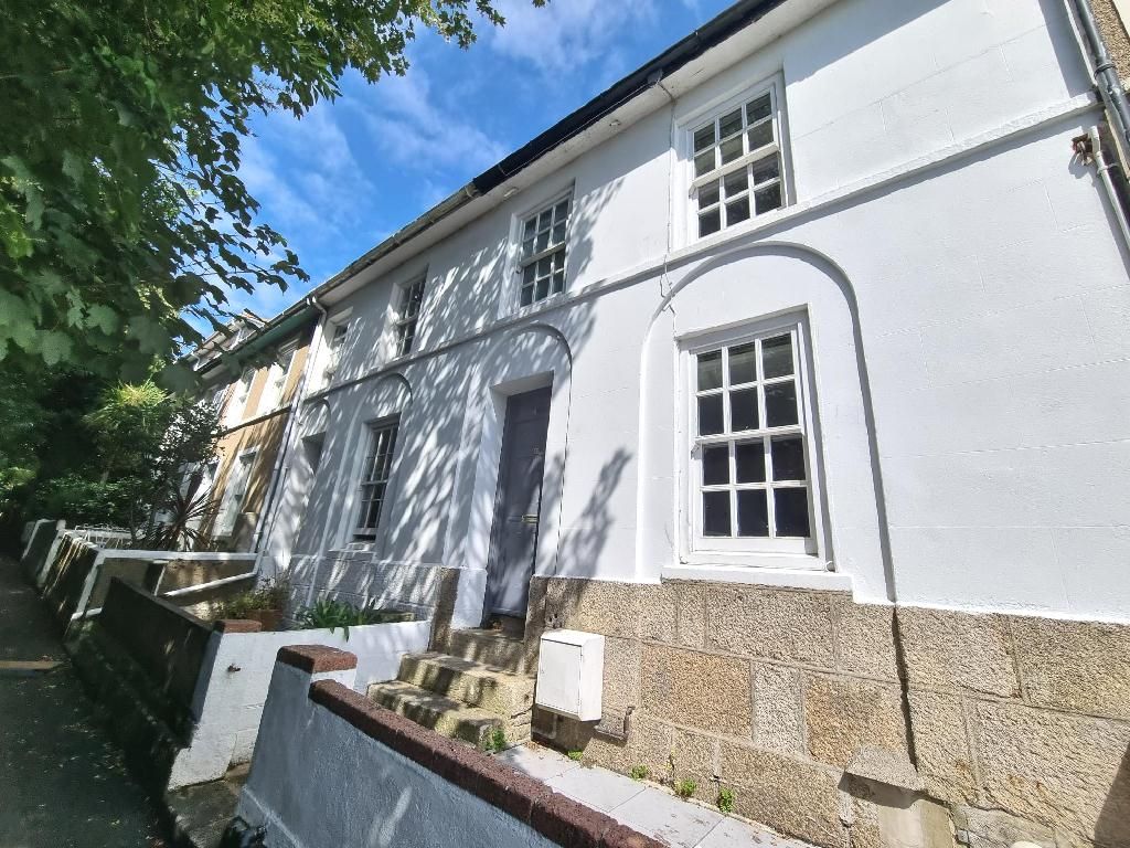 2 bed flat to rent in Cornwall Terrace, Penzance TR18 Zoopla