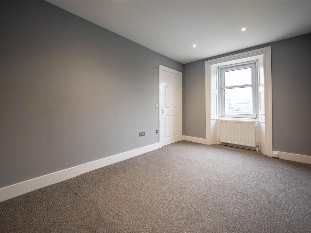 2 bed flat for sale in Glover Street, Perth PH2, £113,000 Zoopla