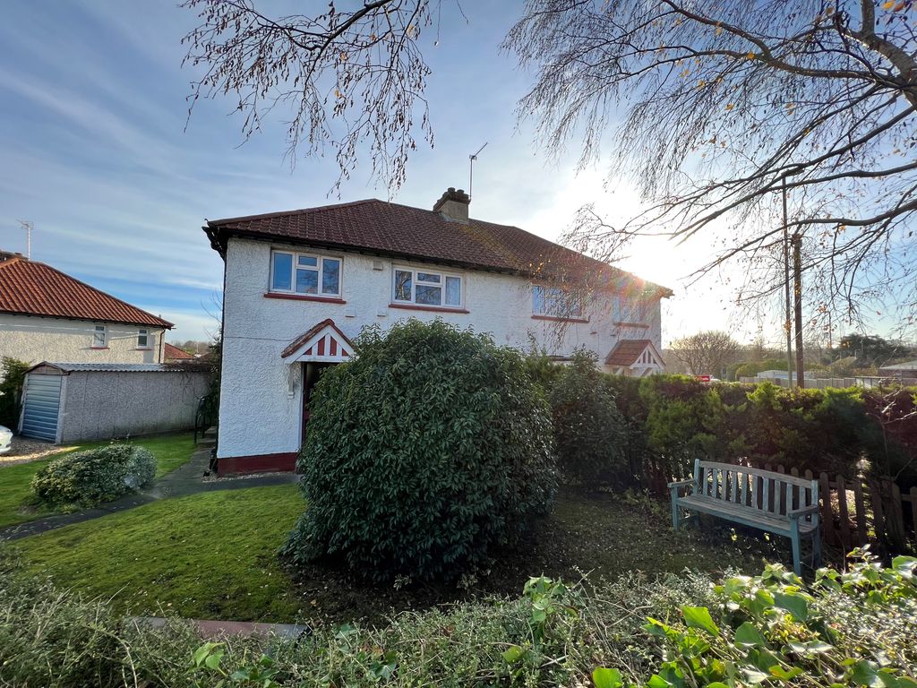 3 bed semidetached house for sale in Westfield Road, Basingstoke RG21