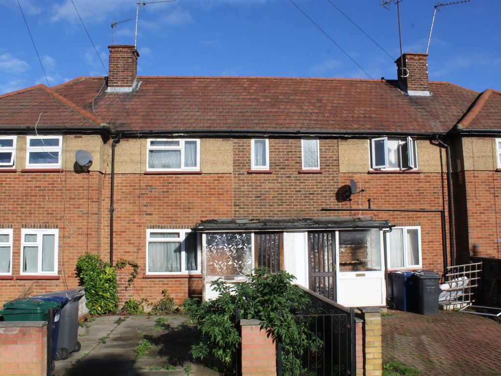 3 bed terraced house for sale in Ridgeview Close, EN5 Zoopla