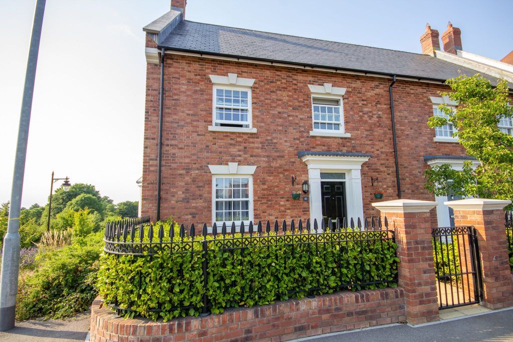 4 bed semidetached house for sale in Southfield Drive, Yeovil