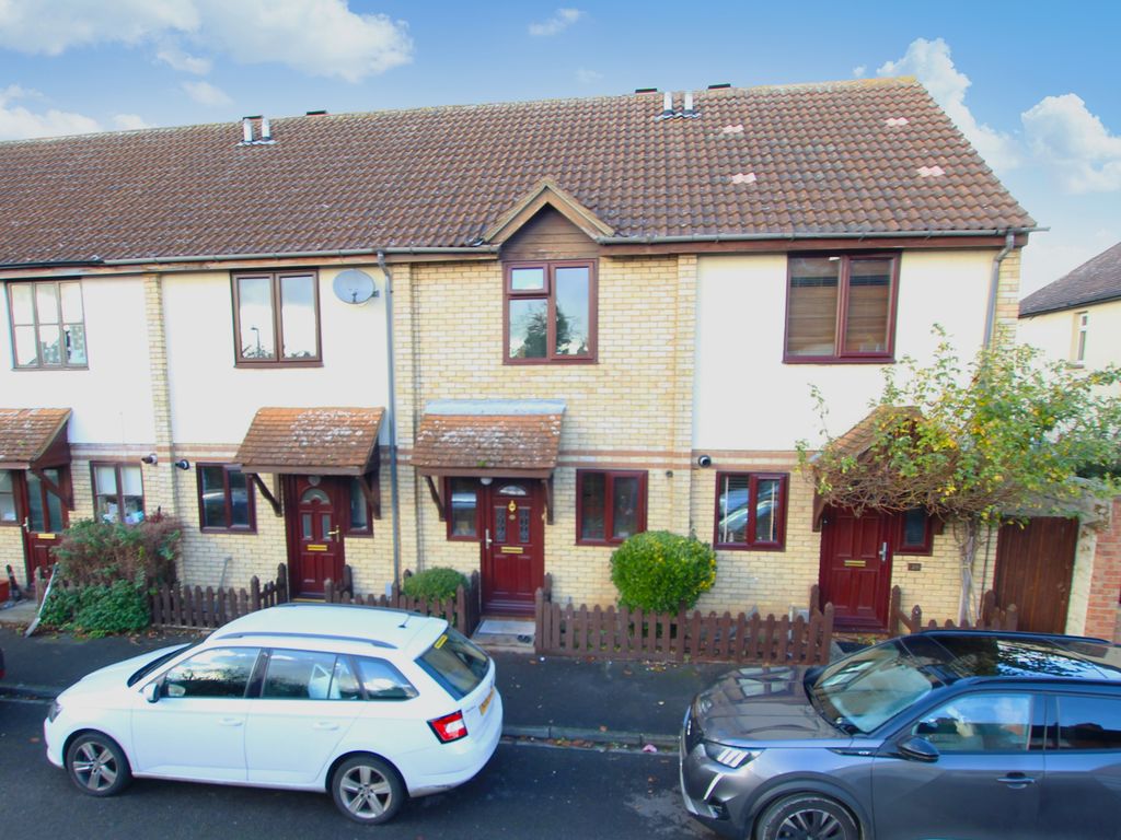 2 bed terraced house for sale in Blunham Road, Biggleswade SG18, £