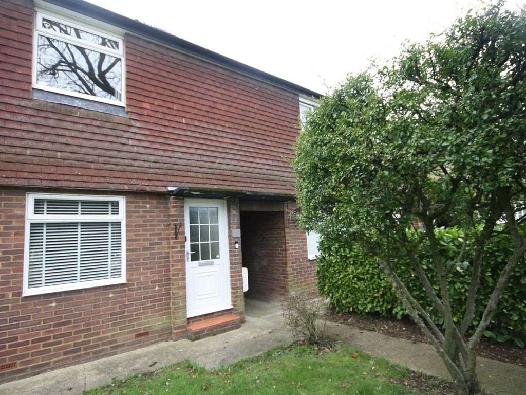 2 bed to rent in Pinewood Green, Iver SL0 Zoopla