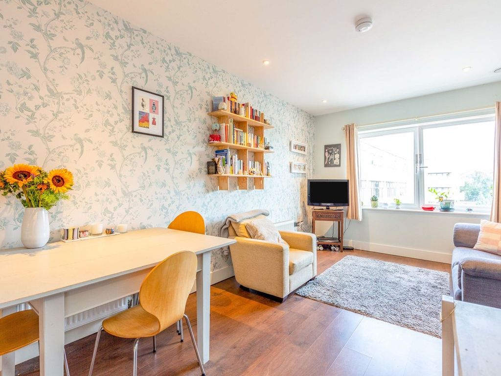 636-638 High Road, London N17