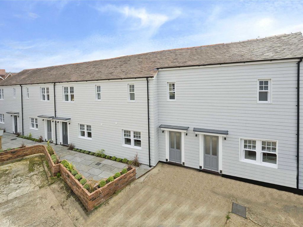 1 bed property to rent in Baker Street, Weybridge KT13, £1,400 pcm Zoopla