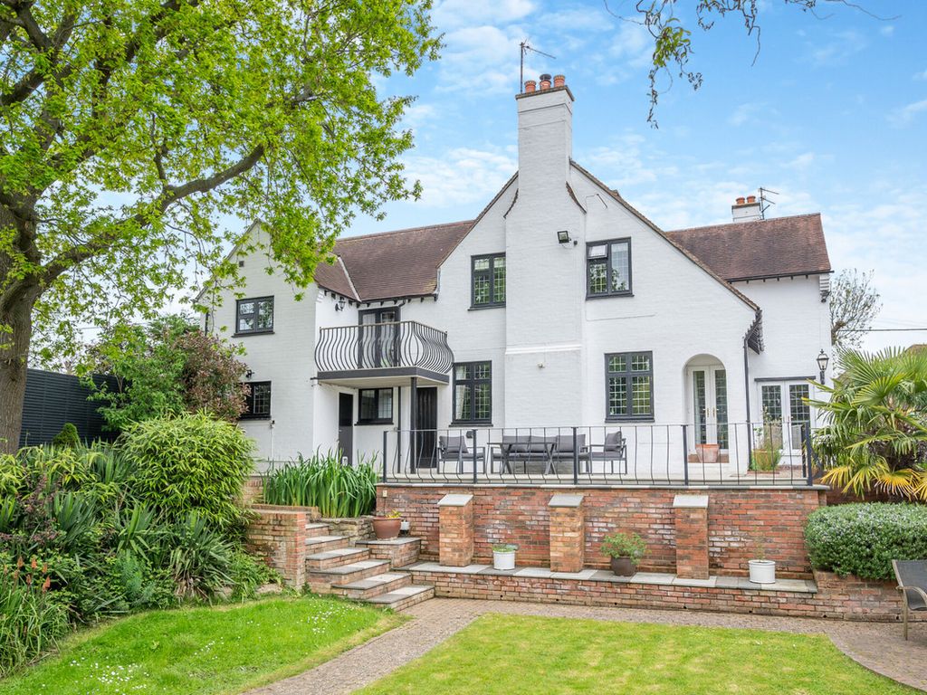 5 bed detached house for sale in Little Lane Wollaston, Wellingborough