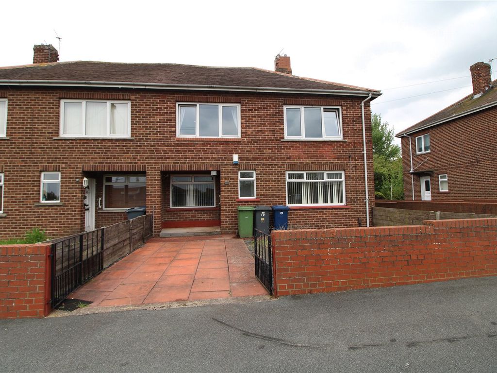 1 bed flat for sale in Glasgow Road, Jarrow, Tyne And Wear NE32, £