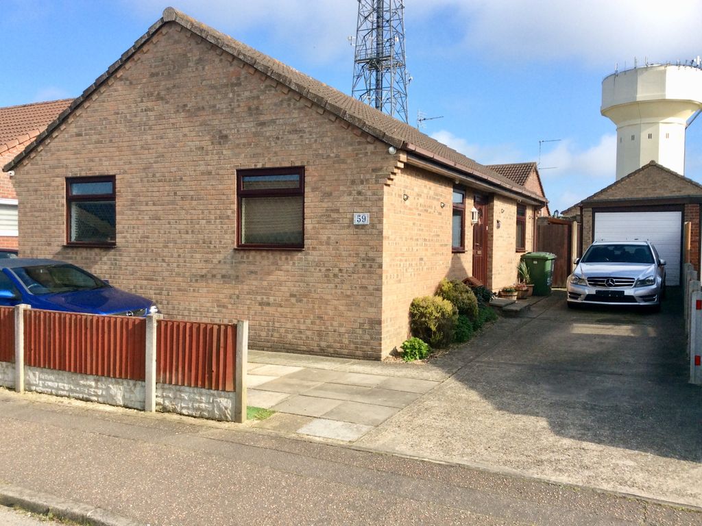 3 bed detached bungalow for sale in Covent Garden Road, CaisterOnSea