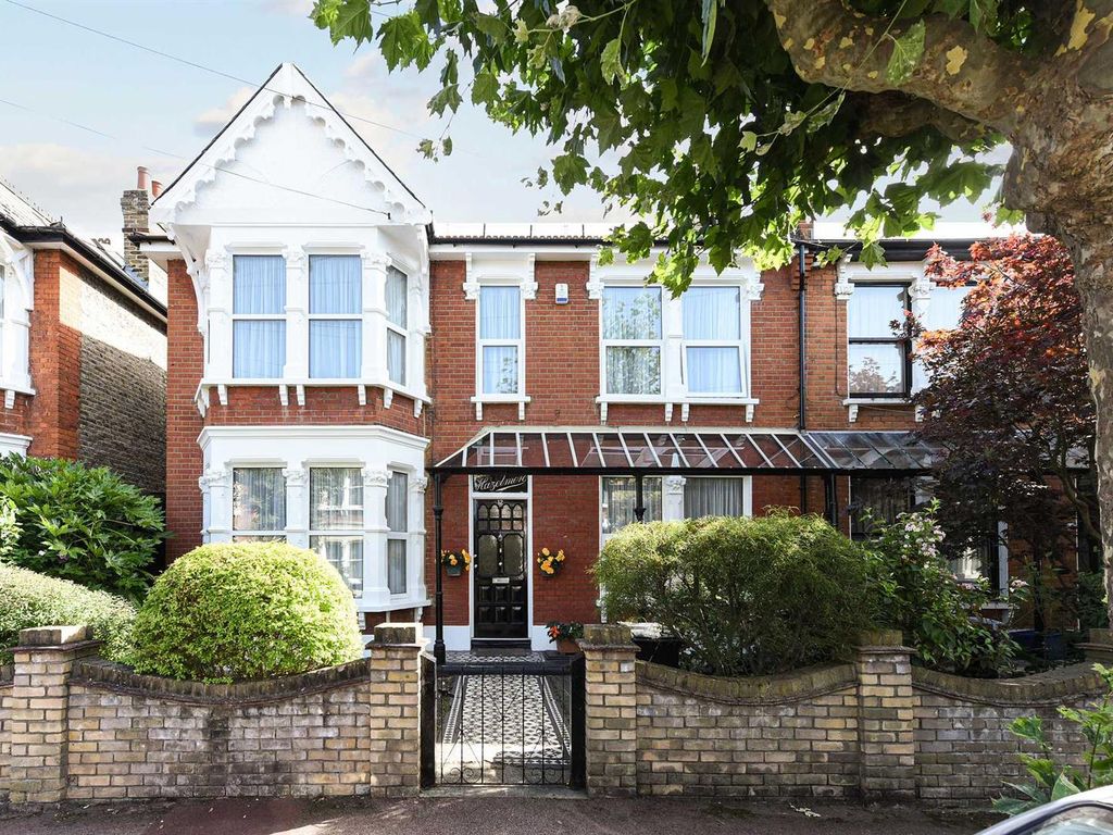 3 bed semidetached house for sale in Empress Avenue, London E12, £
