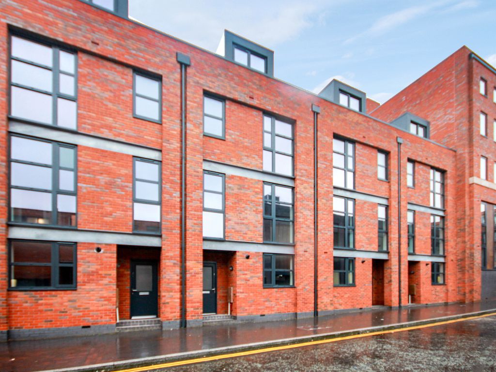 4 bed town house to rent in Moreton Street, Jewellery Quarter B1, £