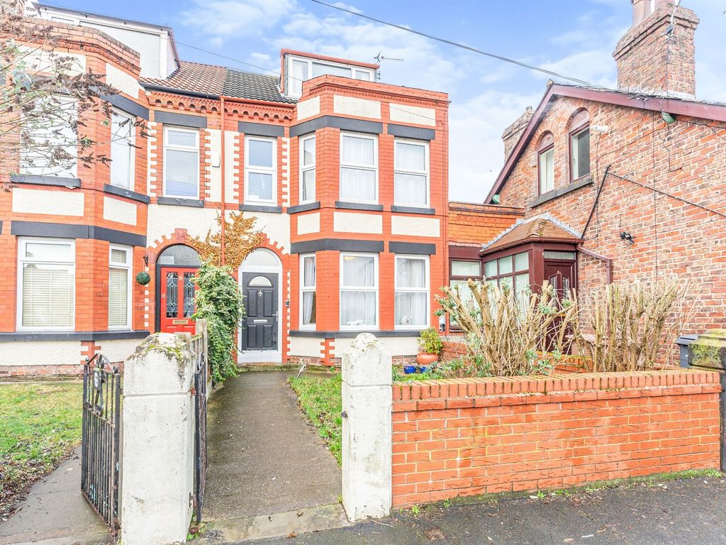 4 bed end terrace house for sale in Grove Road, Hoylake, Wirral CH47