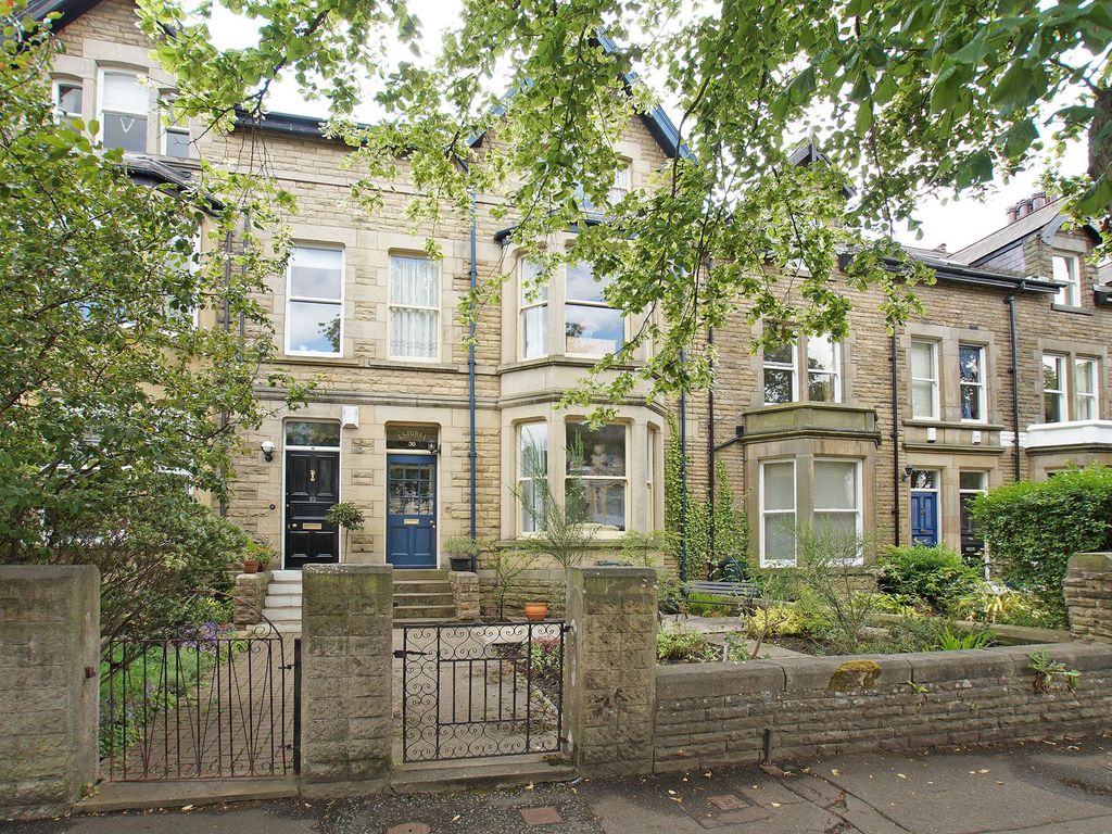 6 bed detached house to rent in Franklin Road, Harrogate HG1 Zoopla