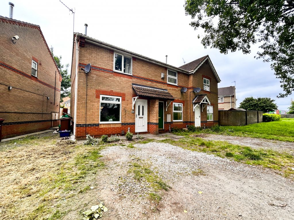 2 bed end terrace house for sale in Bluebell Close, Scunthorpe DN15, £