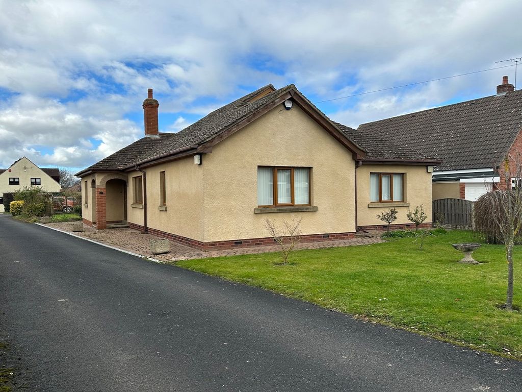 3 bed bungalow for sale in Lodge Lane, Gowdall, Goole, East Riding Of