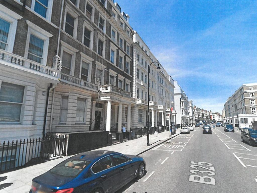 Gloucester Road, Kensington SW7  