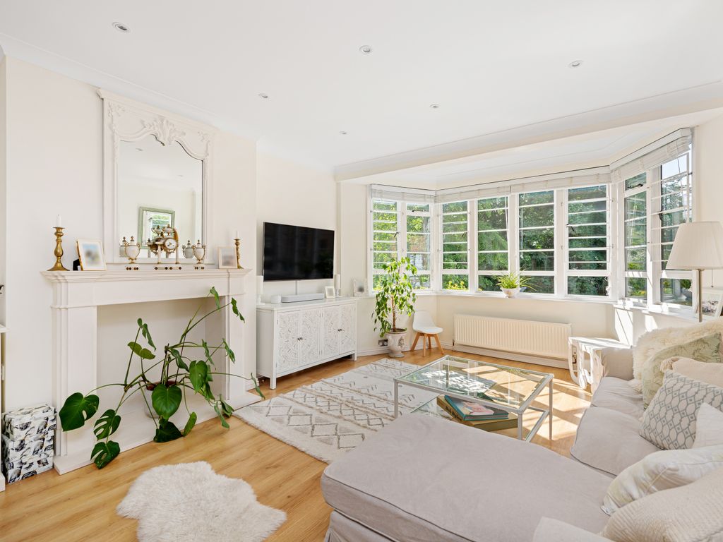 3 bed flat for sale in Belsize Court Wedderburn Road, Belsize Park NW3