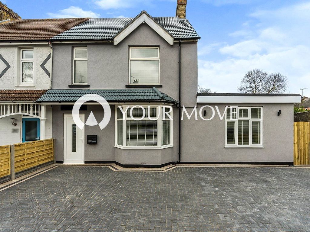 4 bed semidetached house for sale in Sturdee Avenue, Gillingham, Kent