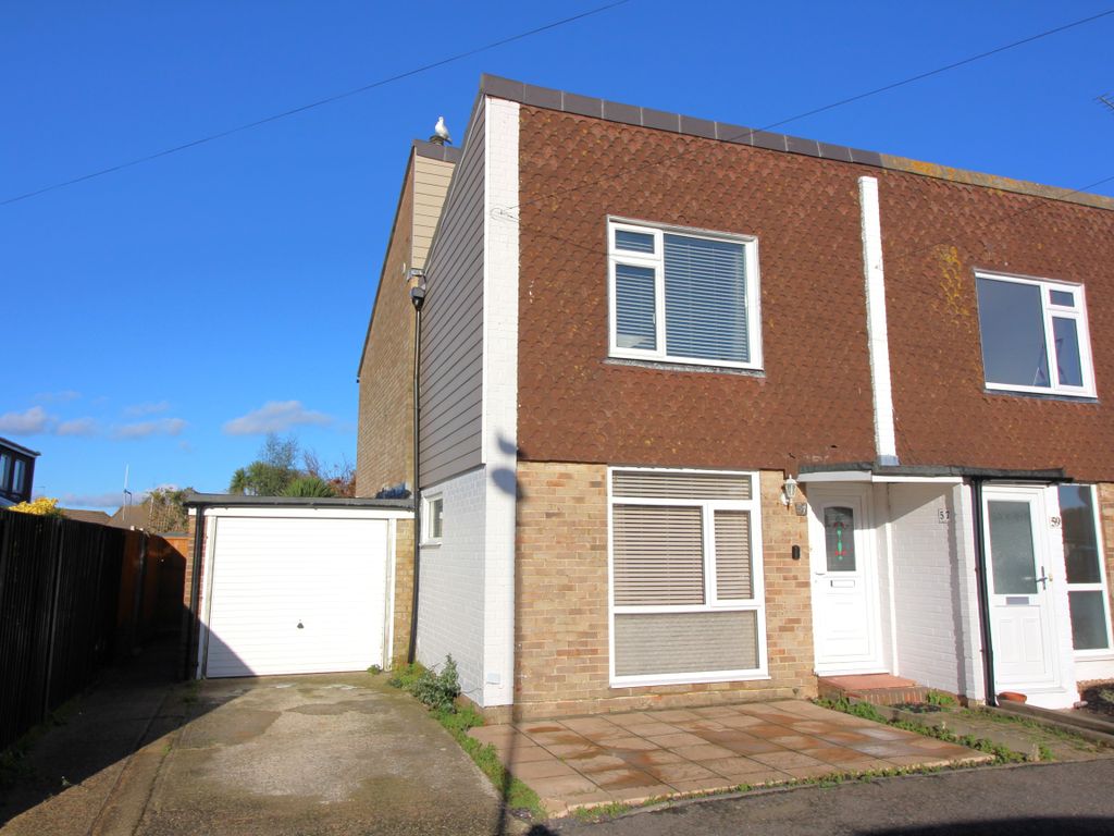 3 bed end terrace house to rent in Swandene, Bognor Regis PO21, £1,350