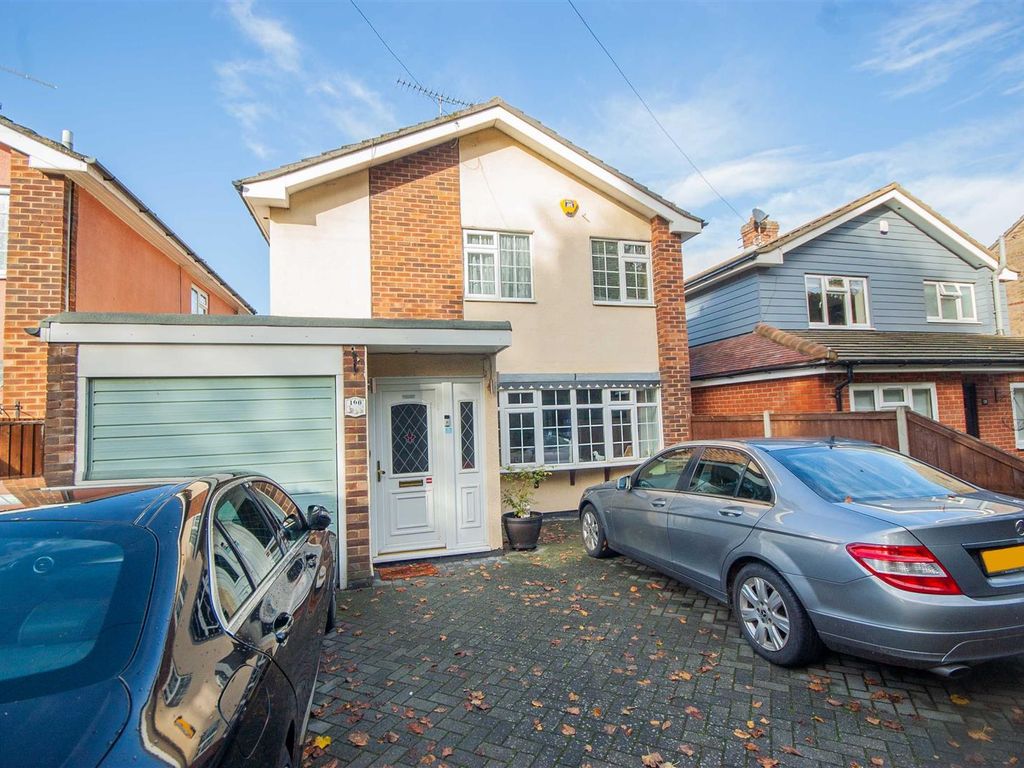 3 bed detached house for sale in Ongar Road, Writtle, Chelmsford CM1, £