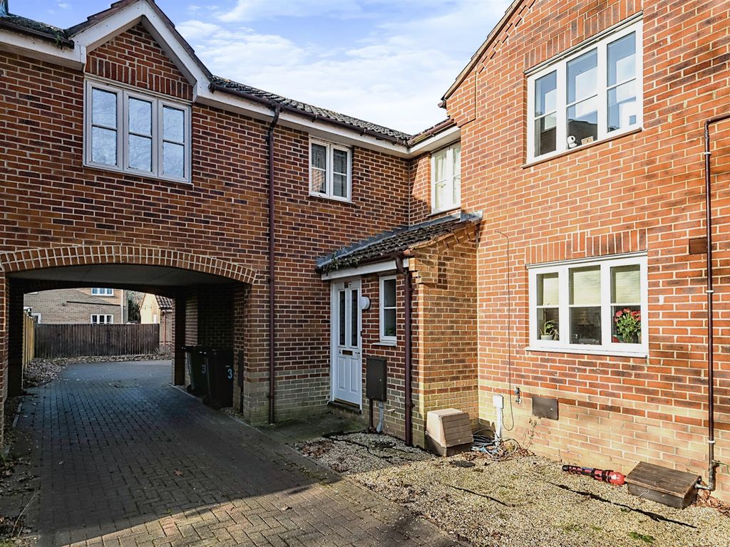 3 bed semidetached house for sale in Bader Close, King's Lynn PE30