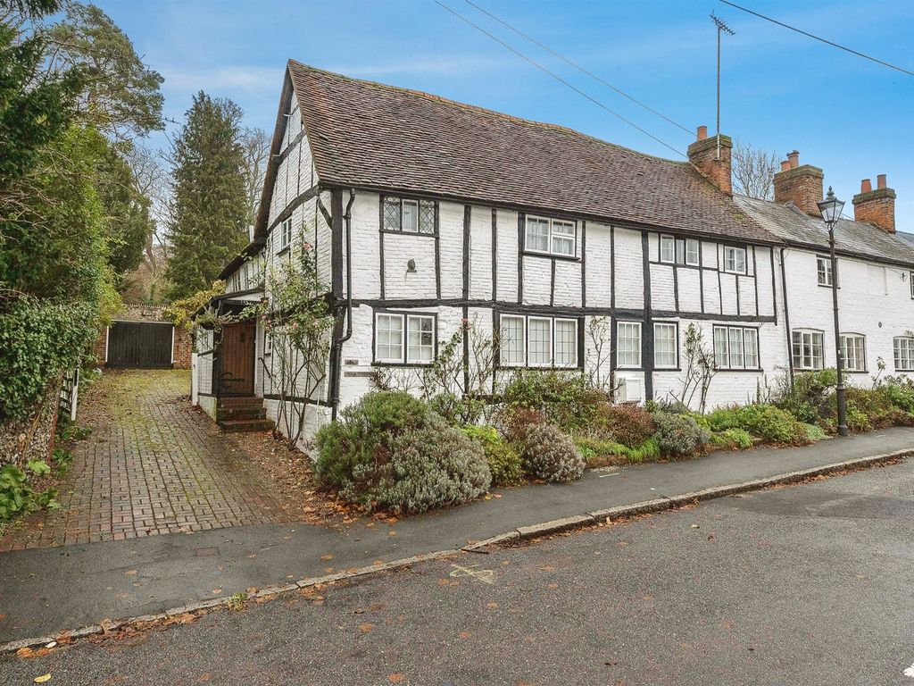 4 bed property for sale in Piccotts End, Piccotts End, Hemel Hempstead