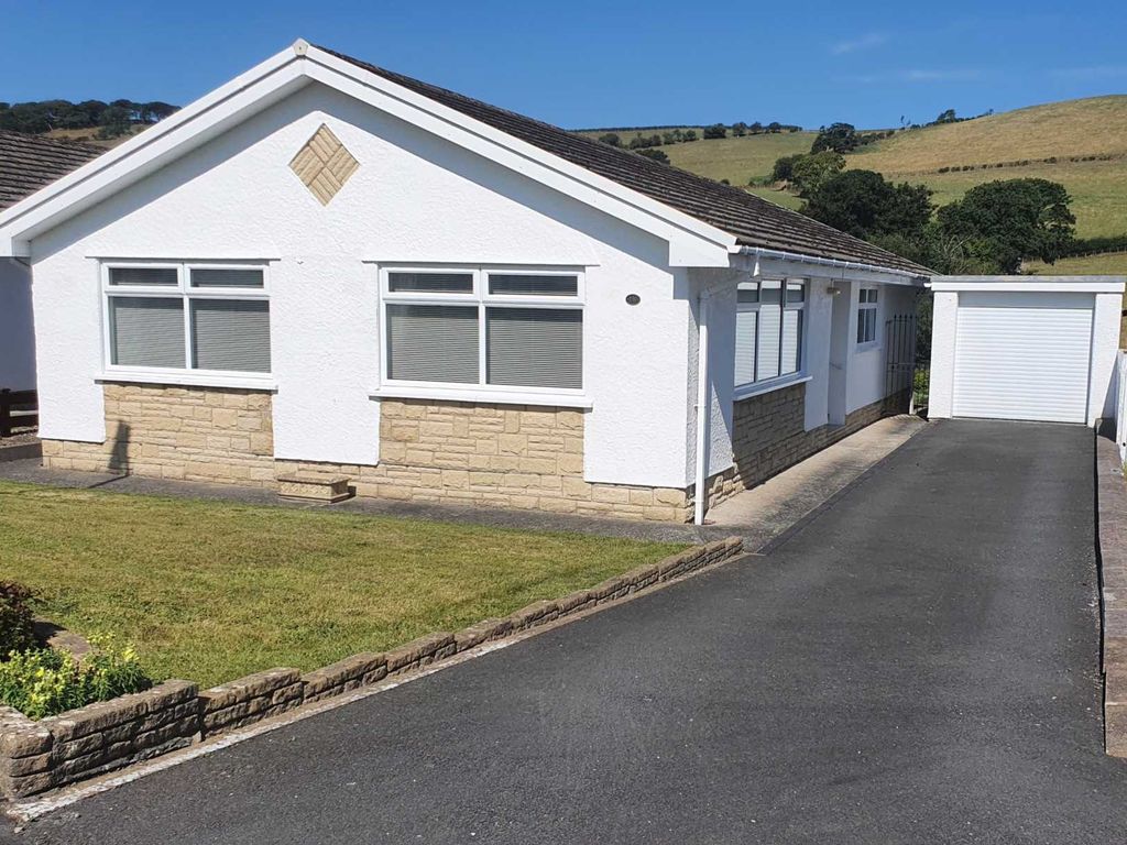 3 bed detached bungalow for sale in Ger Y Llan, Penrhyncoch SY23 Zoopla