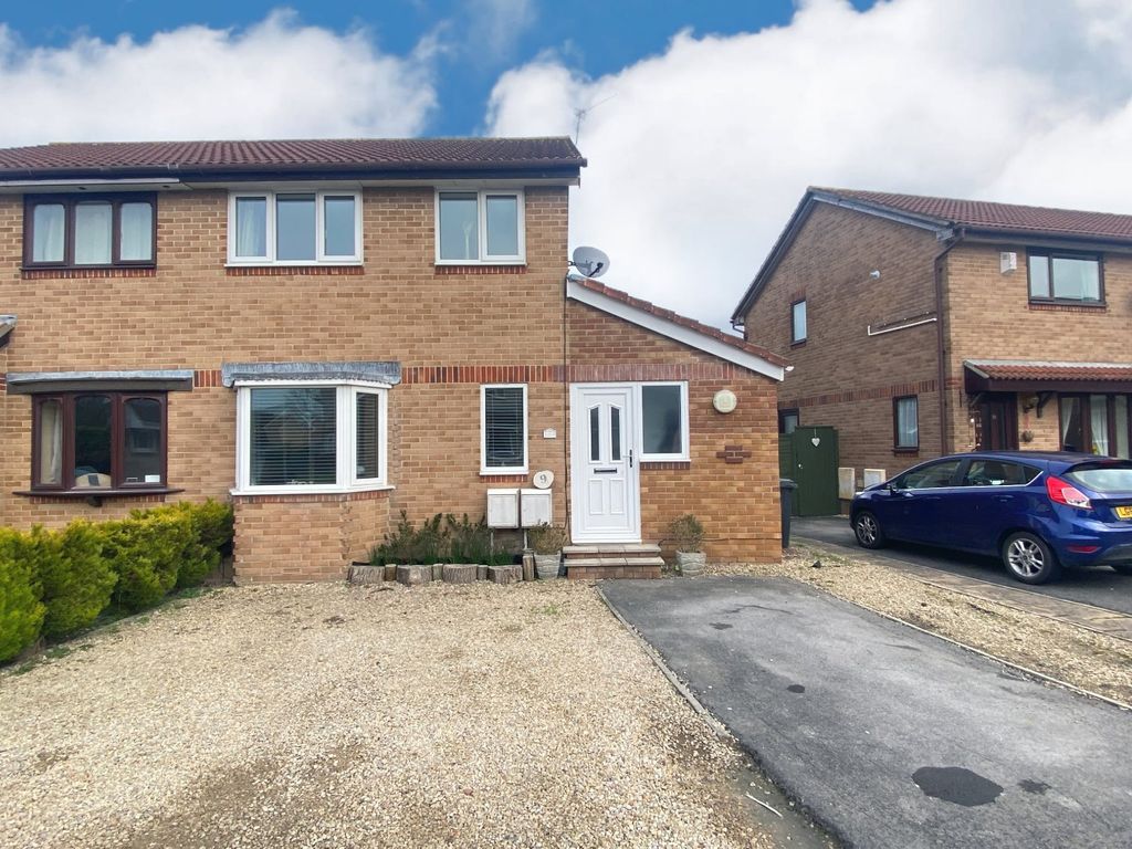 4 bed semidetached house for sale in Garner Court, Worle, WestonSuperMare BS22 Zoopla