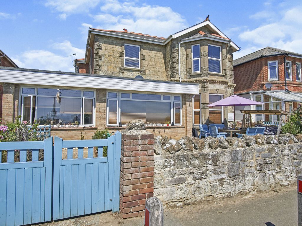 3 bed flat for sale in 7 Cliff Road, Lake PO36 Zoopla