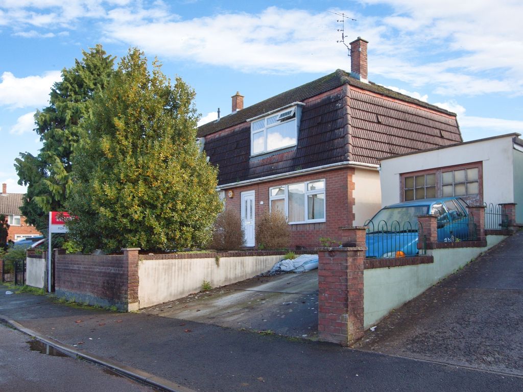 3 bed end terrace house for sale in Maidenhead Road, Bristol BS13, £