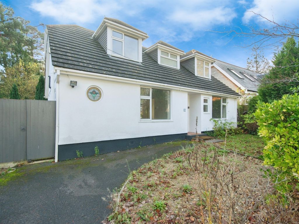 4 bed bungalow for sale in Beaufoys Avenue, Ferndown BH22, £500,000 Zoopla