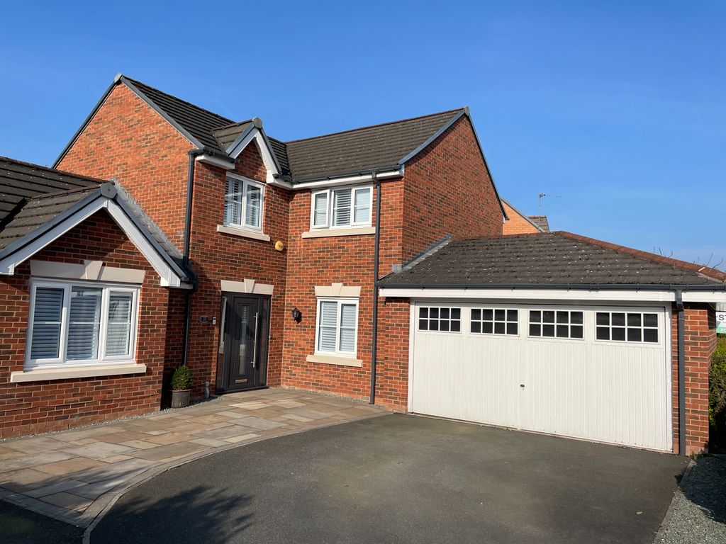 4 bed detached house for sale in Thrush Way, Winsford CW7 Zoopla