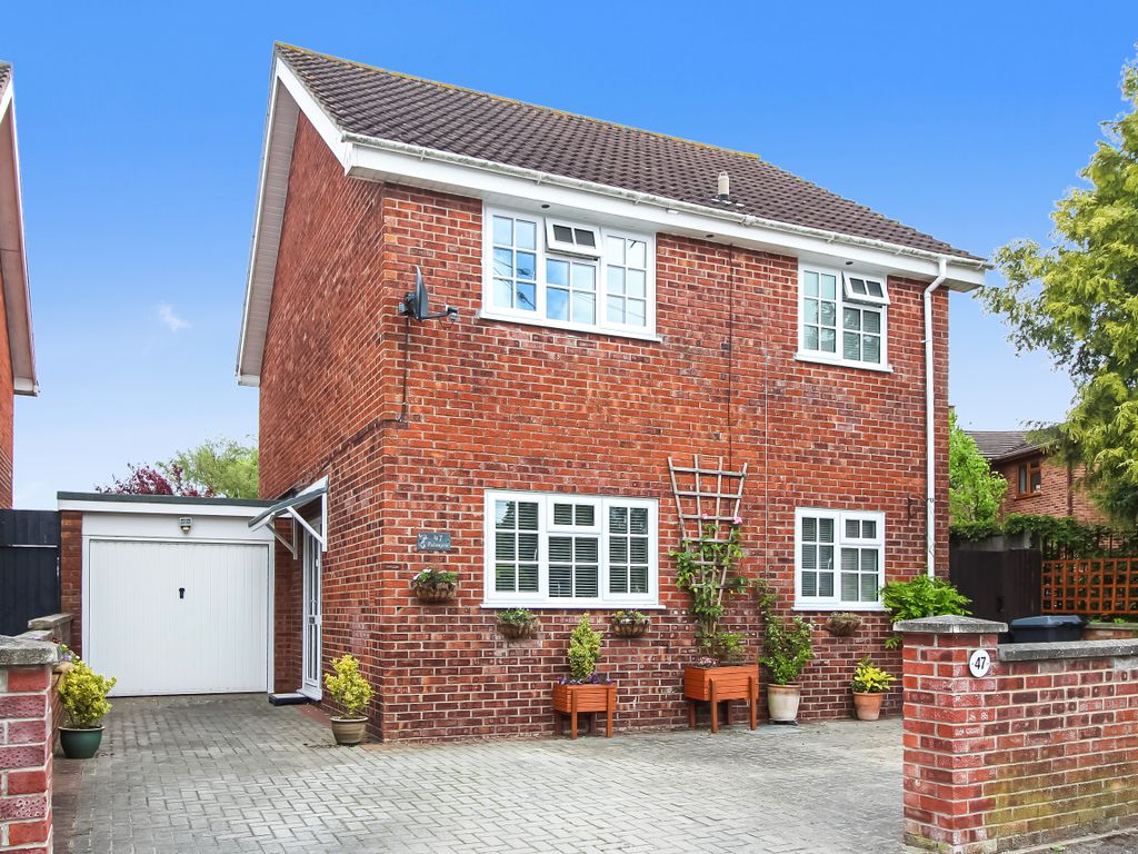 3 bed detached house for sale in Petticoat Lane, Dilton Marsh, Westbury