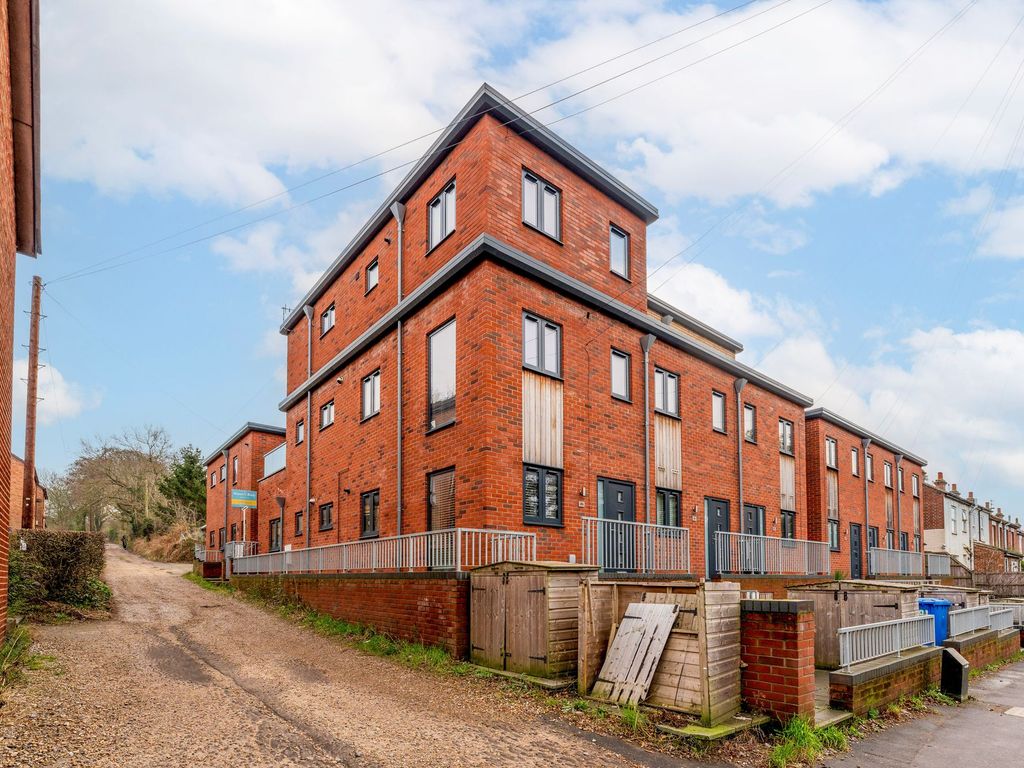 2 bed terraced house for sale in Sprowston Road, Norwich NR3, £220,000 Zoopla