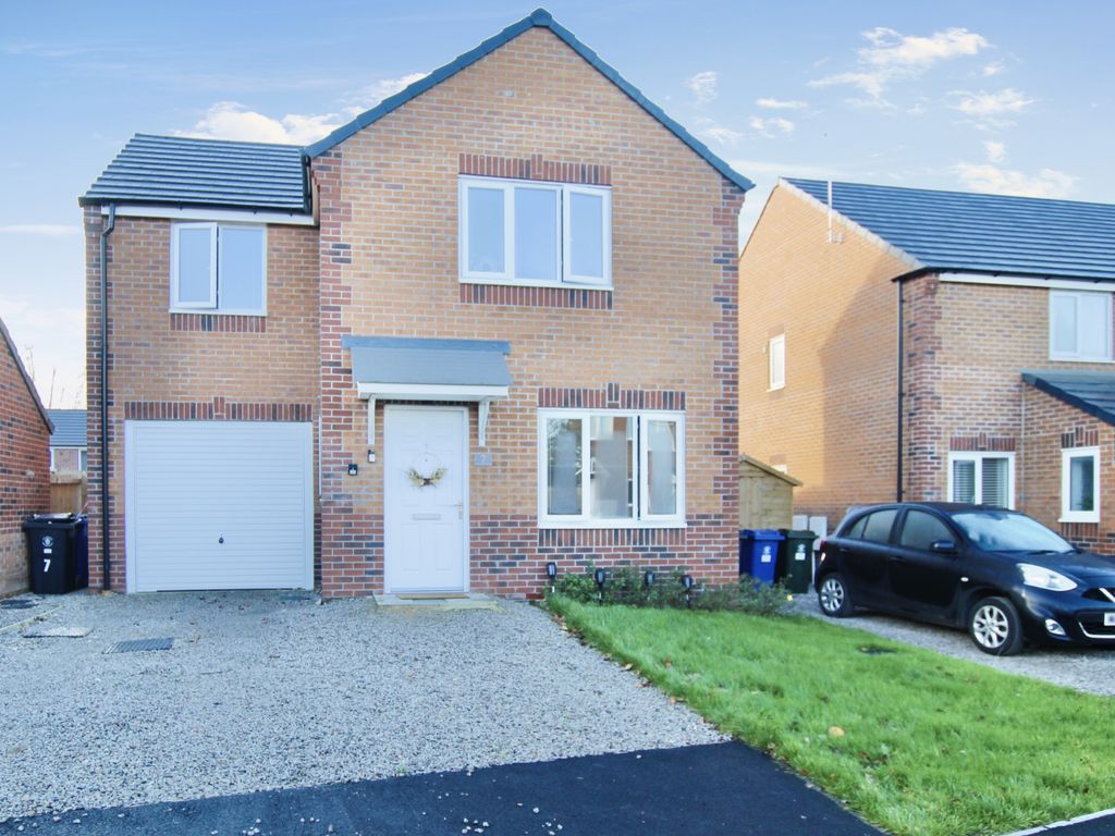 4 bed detached house for sale in Courtfield Drive, Skelmersdale WN8