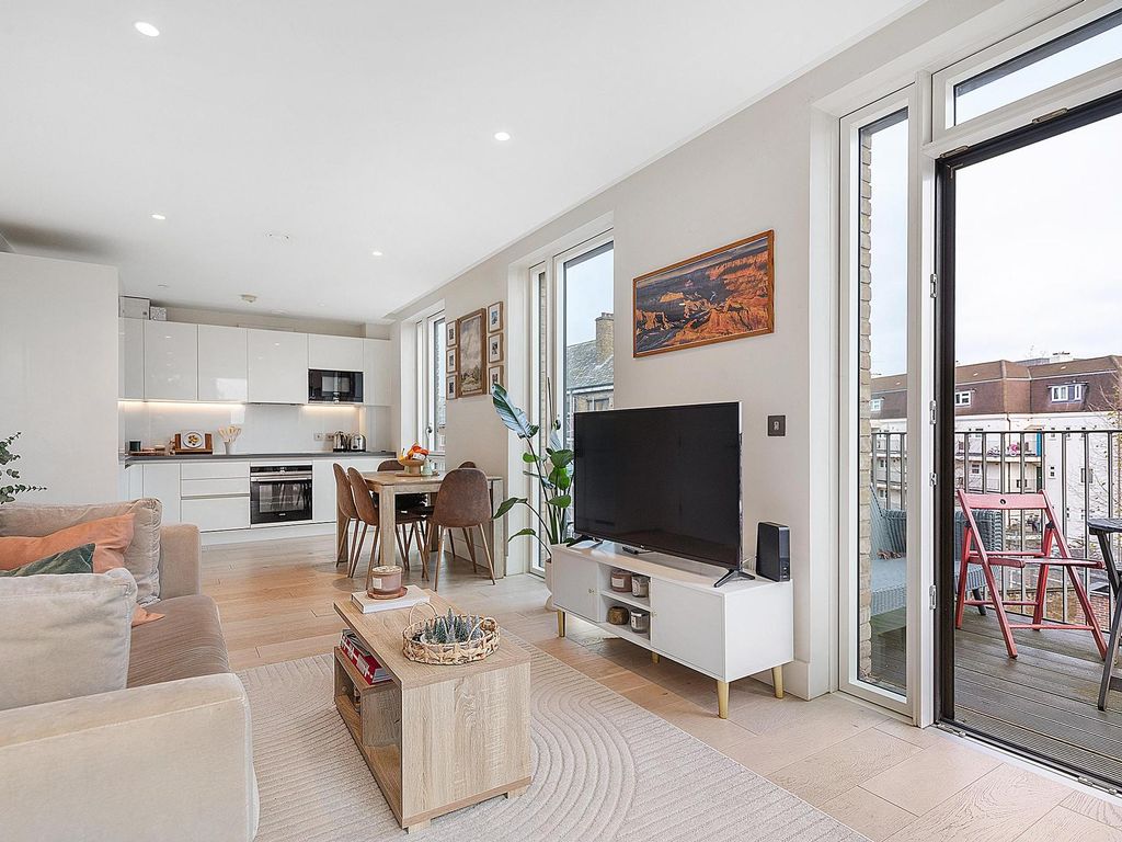 Apartment 42 Atrium Apartments London W10  