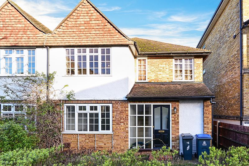 2 bed for sale in Grove Road, Surbiton KT6 Zoopla