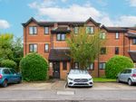Thumbnail to rent in Courtlands Close, Watford