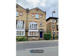 Thumbnail to rent in Kings Road, Windsor