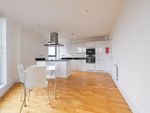 Thumbnail to rent in Cityvew Point, Docklands, London
