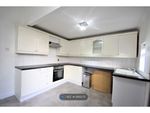 Thumbnail to rent in East Avenue, Leigh