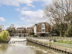 Thumbnail to rent in Hampton Court Way, East Molesey