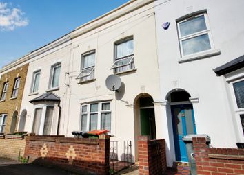 3 Bedrooms Terraced house for sale in St. James Road, Stratford, Greater London E15