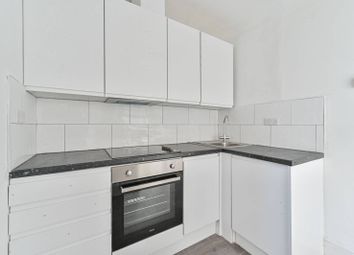 Thumbnail 2 bedroom flat to rent in Conyers Road, Streatham Common, London