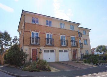 4 Bedroom End terrace house for sale