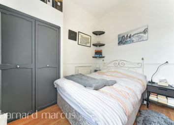 Thumbnail 1 bedroom flat to rent in Clapham Park Road, London