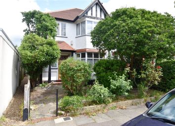 3 Bedrooms End terrace house for sale in Summerlee Gardens, East Finchley, London N2