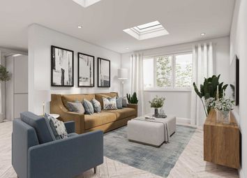 Thumbnail Flat for sale in Greenview Drive, London